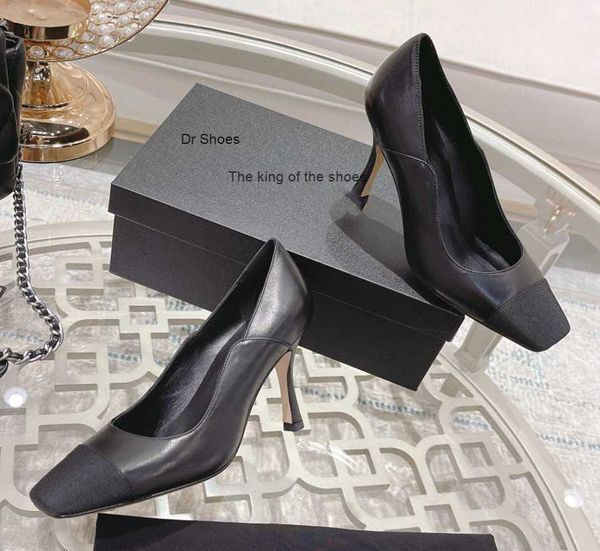 designer shoes edition new style small fragrant thin heel in autumn of 22 black pointed shallow mouth women's leather high-heeled shoes
designer shoes edition new style small fragrant thin heel in autumn of 22 black pointed shallow mouth women's leather high-heeled shoes
