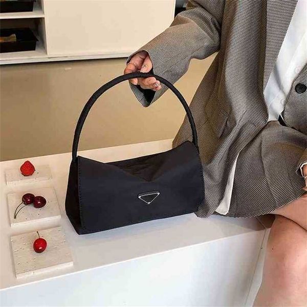 designer bag triangle standard home bag women's 2023 new fashion nylon oxford small bag fashion messenger single shoulder armpit bag
designer bag triangle standard home bag women's 2023 new fashion nylon oxford small bag fashion messenger single shoulder armpit bag