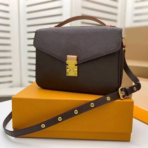 luxurys designers embossing flower crossbody bag women fashion leather handbag envelope messenger bags briefcases elegant shoulder bags shop
luxurys designers embossing flower crossbody bag women fashion leather handbag envelope messenger bags briefcases elegant shoulder bags shop