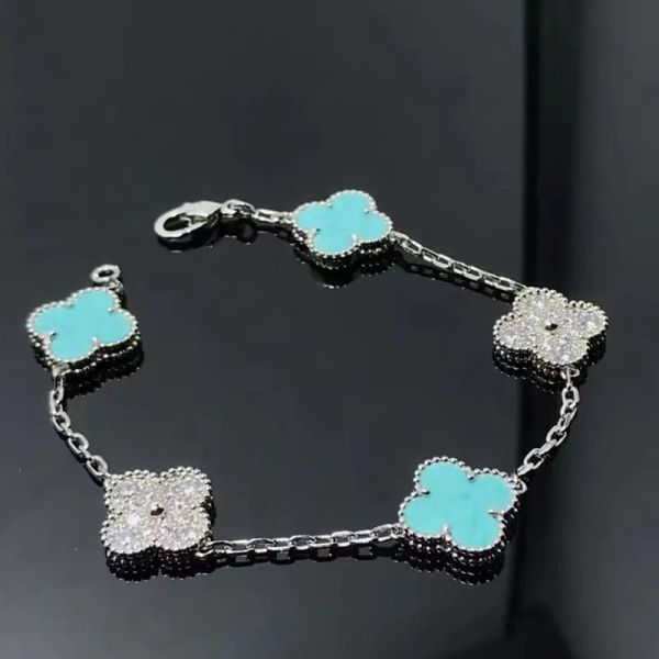 2023 luxury clover chain designer bracelet mother of pearl 18k gold brand love bangle charm bracelets shining crystal diamond jewelry for wo, Black
2023 luxury clover chain designer bracelet mother of pearl 18k gold brand love bangle charm bracelets shining crystal diamond jewelry for wo, Black
