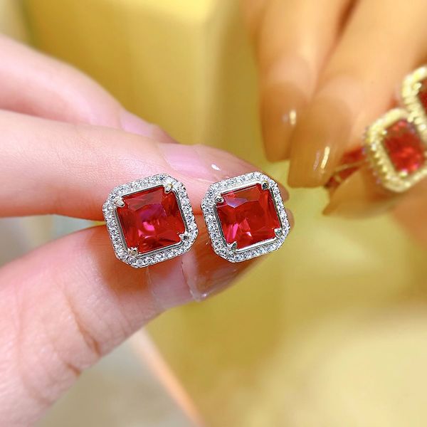 luxury ruby diamond stud earring 100% real 925 sterling silver chandelier engagement wedding earrings for women bridal party jewelry gift
luxury ruby diamond stud earring 100% real 925 sterling silver chandelier engagement wedding earrings for women bridal party jewelry gift