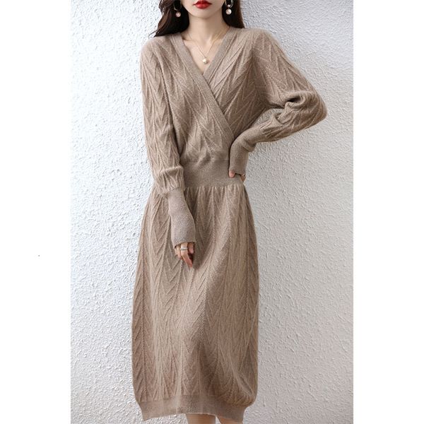 casual dresses 22 women's clothing 100% cashmere wool dress solid color v-neck pullover high-end slim long autumn and winter dress swea, Black;gray
casual dresses 22 women's clothing 100% cashmere wool dress solid color v-neck pullover high-end slim long autumn and winter dress swea, Black;gray