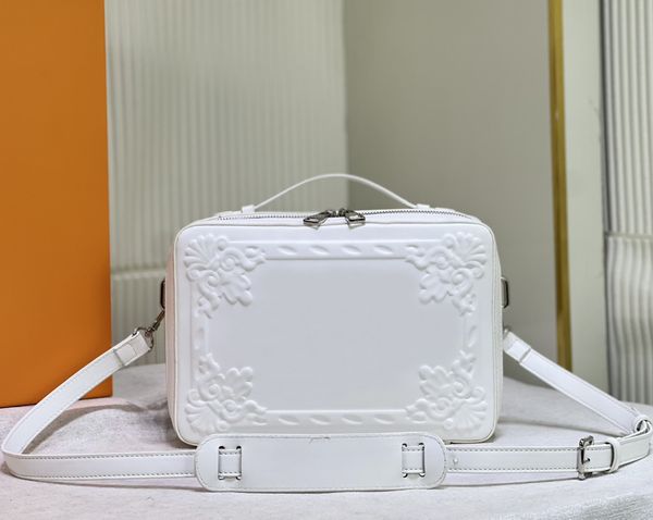 2023 luxury brand 2023 fashion designer crossbody bag luxury handbags mens womens leather shoulder bags embossed flowers letters catwalk sho, Black
2023 luxury brand 2023 fashion designer crossbody bag luxury handbags mens womens leather shoulder bags embossed flowers letters catwalk sho, Black