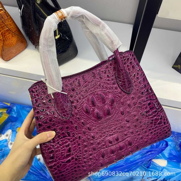h bag high gloss patent leather gradient crocodile bone pattern underarm portable large capacity bag women's cowhide real garden bag zi
h bag high gloss patent leather gradient crocodile bone pattern underarm portable large capacity bag women's cowhide real garden bag zi