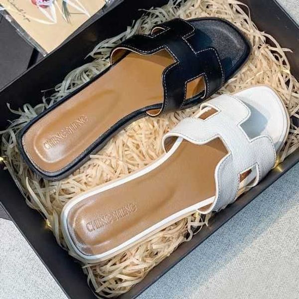 designer ladies beach flat flip flops chypre women leather classic oran luxury sandalias men summer fashion slippers with box j9jd, Black
designer ladies beach flat flip flops chypre women leather classic oran luxury sandalias men summer fashion slippers with box j9jd, Black