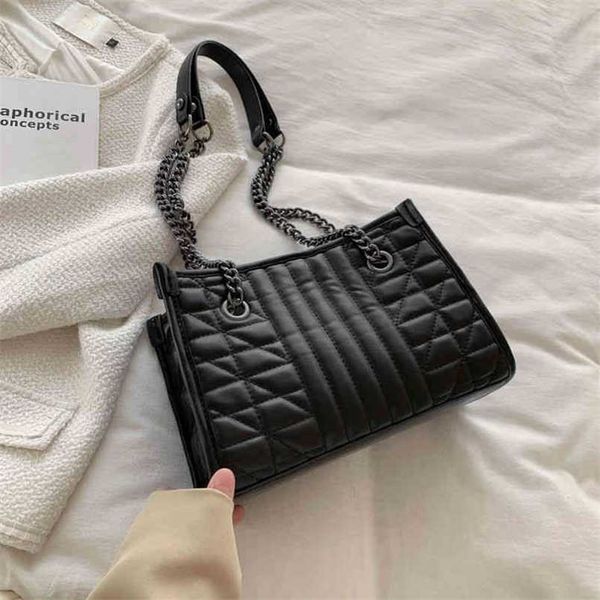 designer bag autumn winter new women's fashion versatile chain shoulder bag ins minority foreign style tote bag
designer bag autumn winter new women's fashion versatile chain shoulder bag ins minority foreign style tote bag