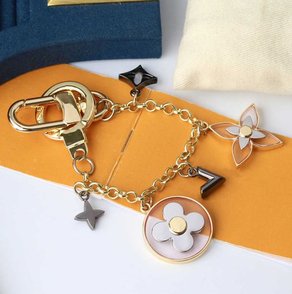 keychains lanyards luxury designer chain fashion classic brand buckle letter design handmade gold mens womens bag pendant flower ring long c, Silver
keychains lanyards luxury designer chain fashion classic brand buckle letter design handmade gold mens womens bag pendant flower ring long c, Silver
