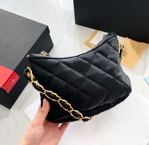mini designer should bag classic play camera handbag gold chain leather double letter solid color buck square stripe lady messenger bag
mini designer should bag classic play camera handbag gold chain leather double letter solid color buck square stripe lady messenger bag