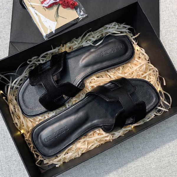 designer ladies beach flat flip flops chypre women leather classic oran luxury sandalias men summer fashion slippers with box b38q, Black
designer ladies beach flat flip flops chypre women leather classic oran luxury sandalias men summer fashion slippers with box b38q, Black