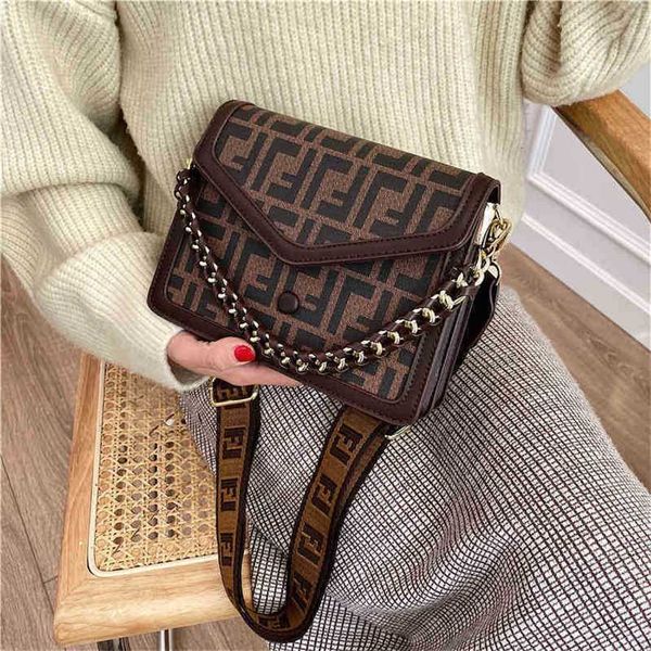 2023 designer bag handbag autumn net red popular korean version fresh and fashionable letter small square chain single
2023 designer bag handbag autumn net red popular korean version fresh and fashionable letter small square chain single