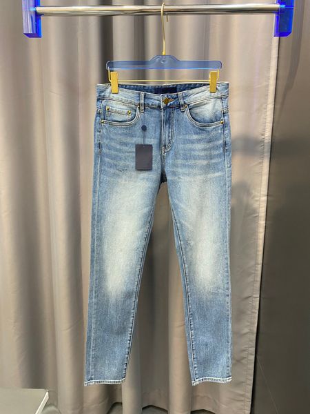 2023 new pattern designers jean highquality comfortable cottons blend material fashion casual blue jean for men
2023 new pattern designers jean highquality comfortable cottons blend material fashion casual blue jean for men