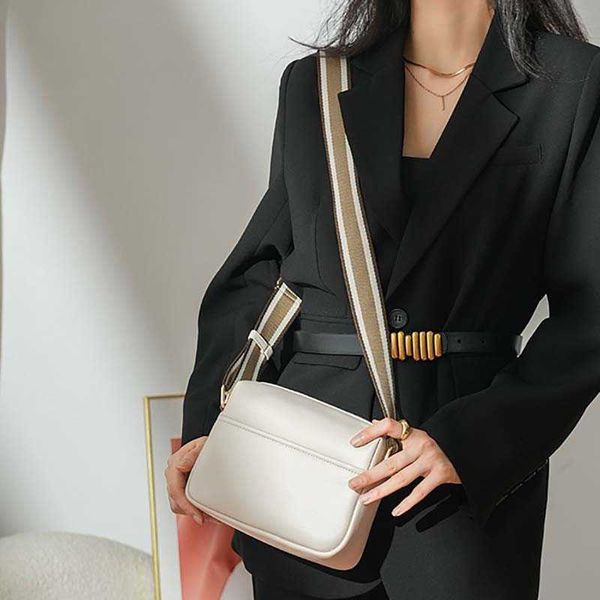 nxy solid square women crossbody bags wide fabric strap crossbody bag ladies fashion handbags zipper leather women shoulder bags 230308
nxy solid square women crossbody bags wide fabric strap crossbody bag ladies fashion handbags zipper leather women shoulder bags 230308