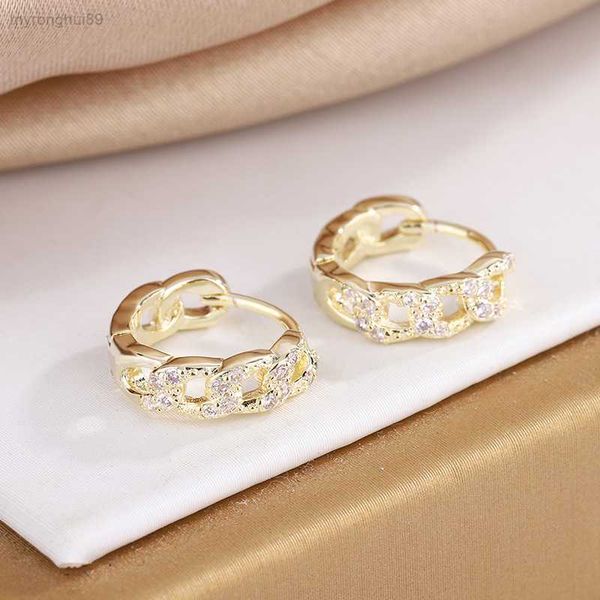 charm simple style fashion cutout diamond earrings personalized temperament sweet metal female 14, Golden
charm simple style fashion cutout diamond earrings personalized temperament sweet metal female 14, Golden