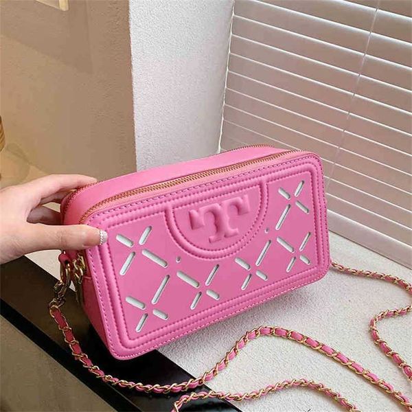2023 designer bag fashion foreign style chain small square hollow carved single shoulder messenger bag minority candy color women's bag
2023 designer bag fashion foreign style chain small square hollow carved single shoulder messenger bag minority candy color women's bag
