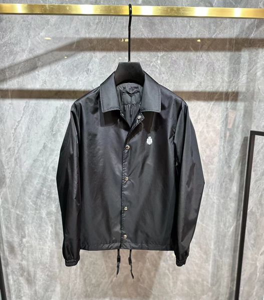 2023 new designer jackets highquality wind-proof printed single-breasted devise fashionable casual lapel design man's jacket, Black;brown
2023 new designer jackets highquality wind-proof printed single-breasted devise fashionable casual lapel design man's jacket, Black;brown