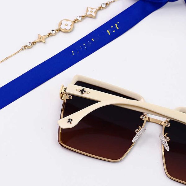 concave style street shooting fashion white women's korean version ins versatile classic face small polarized sunglasses, White;black
concave style street shooting fashion white women's korean version ins versatile classic face small polarized sunglasses, White;black