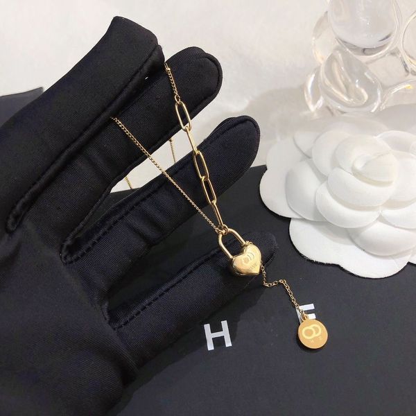 women's exclusive love pendant necklace luxury designer necklace classic premium jewelry accessories popular fashion brand exquisite gi, Silver
women's exclusive love pendant necklace luxury designer necklace classic premium jewelry accessories popular fashion brand exquisite gi, Silver
