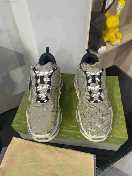 shoes b07 designer version pure handmade custom new g family paris family joint couple casual sports shoes, Black
shoes b07 designer version pure handmade custom new g family paris family joint couple casual sports shoes, Black