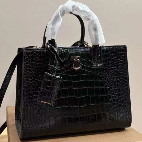 2023 new designer tote bag crocodile leather bag women's bag handbag women's large capacity versatile luxury brand genuine leather
2023 new designer tote bag crocodile leather bag women's bag handbag women's large capacity versatile luxury brand genuine leather