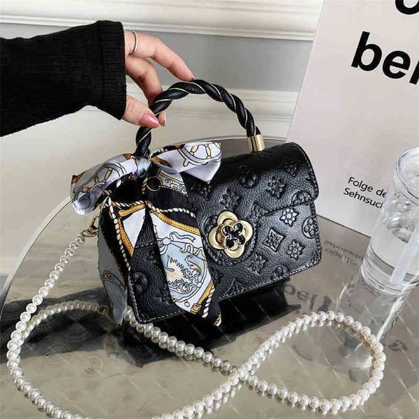 designer bag fashion texture portable small square bag popular embossed black single shoulder small bag
designer bag fashion texture portable small square bag popular embossed black single shoulder small bag