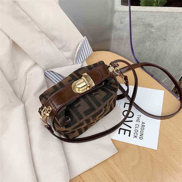 designer bag handbag mini hand korean version single diagonal advanced boston pillow
designer bag handbag mini hand korean version single diagonal advanced boston pillow