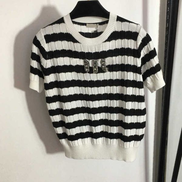 23ss knits t-shirt designer clothes women chest logo nailed beaded letter color matching striped sweater short sleeve t-shirt women clothes, White
23ss knits t-shirt designer clothes women chest logo nailed beaded letter color matching striped sweater short sleeve t-shirt women clothes, White
