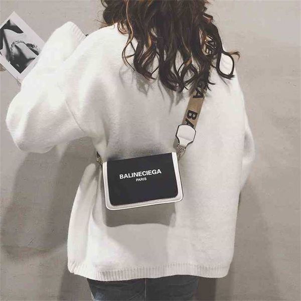 2023 designer bag ins super fire female new korean student versatile chain small square bright piece buckle messenger bag
2023 designer bag ins super fire female new korean student versatile chain small square bright piece buckle messenger bag