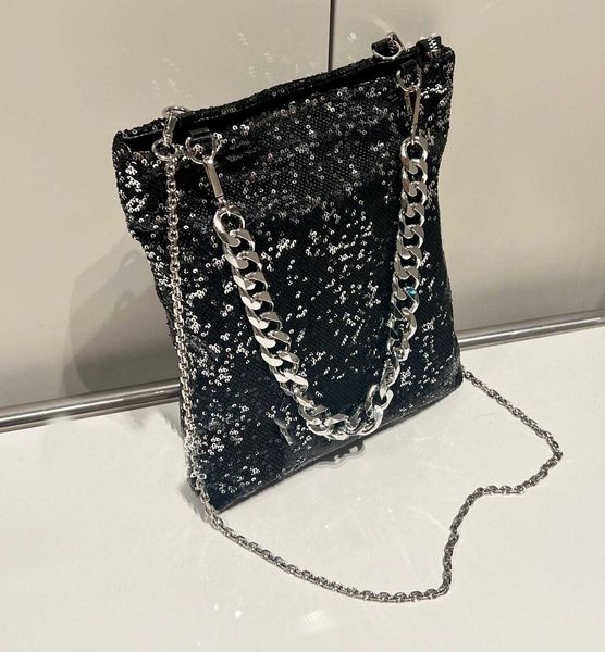 totes bags shoulder blings wallet for silver chain brand designer evening party clutch strap fashion single messengers purses 230329
totes bags shoulder blings wallet for silver chain brand designer evening party clutch strap fashion single messengers purses 230329