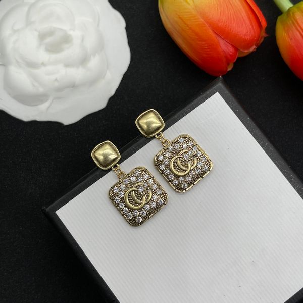 woman charm earrings double g earing designer stud pearl orecchini fashion luxury gold silver ggity jewelry hoop women ohrringe 645, Golden
woman charm earrings double g earing designer stud pearl orecchini fashion luxury gold silver ggity jewelry hoop women ohrringe 645, Golden