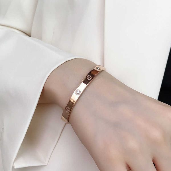 designer jewelry carti love bangle titanium steel can take a bath simple and generous light luxurious high-end fashion diamond inlaid titani, Black
designer jewelry carti love bangle titanium steel can take a bath simple and generous light luxurious high-end fashion diamond inlaid titani, Black