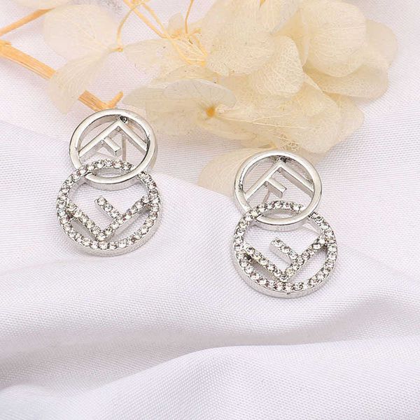 2023 designer new high end luxury design 20 new f-letter earrings for lovely women with diamond long hanchao earrings, Golden
2023 designer new high end luxury design 20 new f-letter earrings for lovely women with diamond long hanchao earrings, Golden