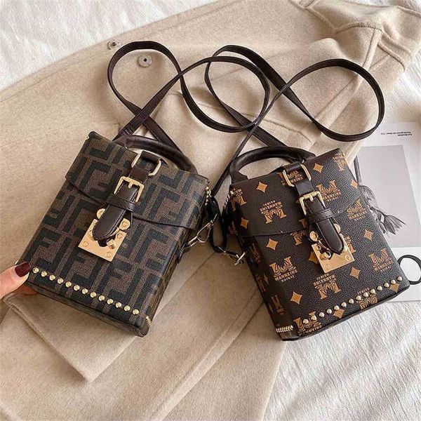 2023 designer bag handbag single ins super versatile hand foreign style texture messenger
2023 designer bag handbag single ins super versatile hand foreign style texture messenger