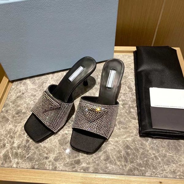 shoes women sandals designer slides brushed leather pumps summer screen-printed high heels fashion flat flip flops classic shoes with box de, Black
shoes women sandals designer slides brushed leather pumps summer screen-printed high heels fashion flat flip flops classic shoes with box de, Black
