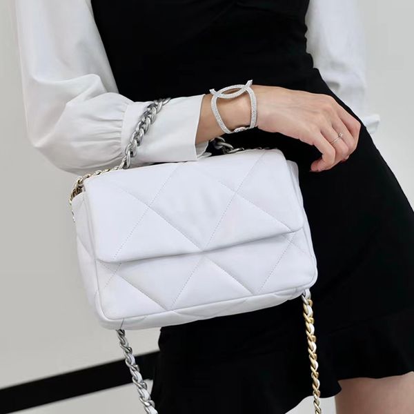 designer 19 bags luxury flap bag genuine leather shoulder bag 26cm high imitation crossbody bags with box zc012
designer 19 bags luxury flap bag genuine leather shoulder bag 26cm high imitation crossbody bags with box zc012