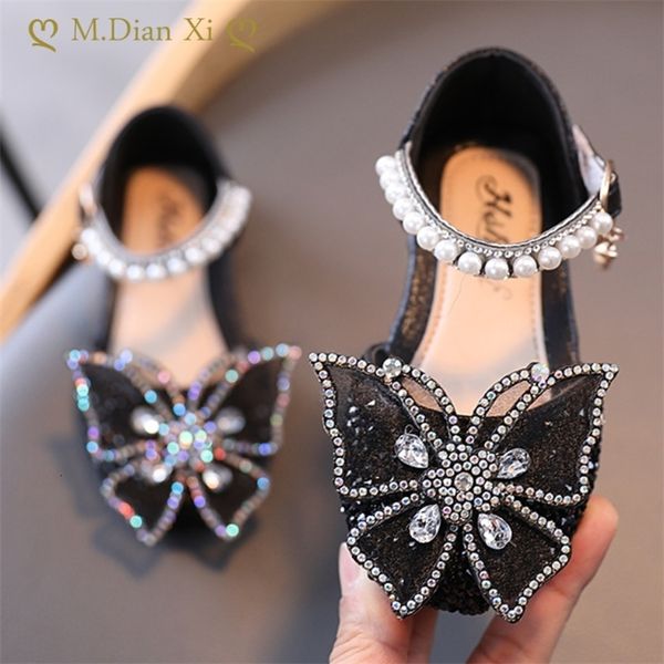 first walkers childrens sandals fashion sequins bow girls princess baby flat heels summer dance performance kids shoes 230328
first walkers childrens sandals fashion sequins bow girls princess baby flat heels summer dance performance kids shoes 230328