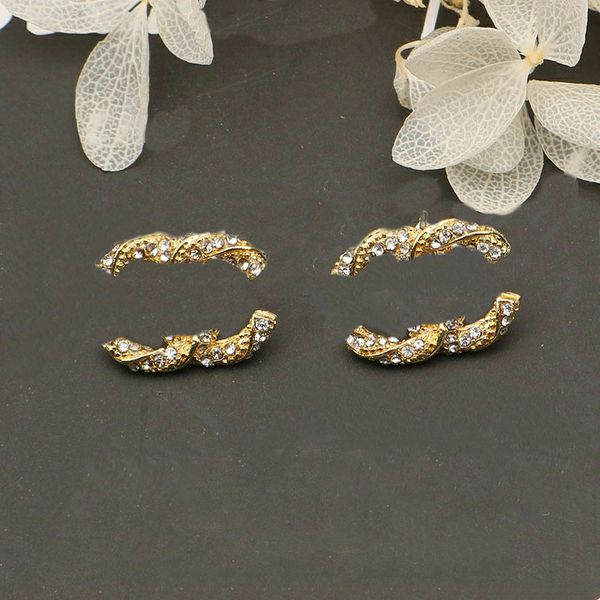classic simple retro style letter designer stud earrings brand letter diamond earring for women jewelry accessory wedding gifts, Golden;silver
classic simple retro style letter designer stud earrings brand letter diamond earring for women jewelry accessory wedding gifts, Golden;silver