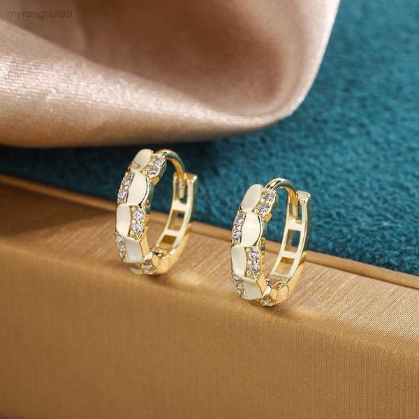 charm fashion ins metal earrings korean style geometric diamond embedding simple wk8, Golden
charm fashion ins metal earrings korean style geometric diamond embedding simple wk8, Golden