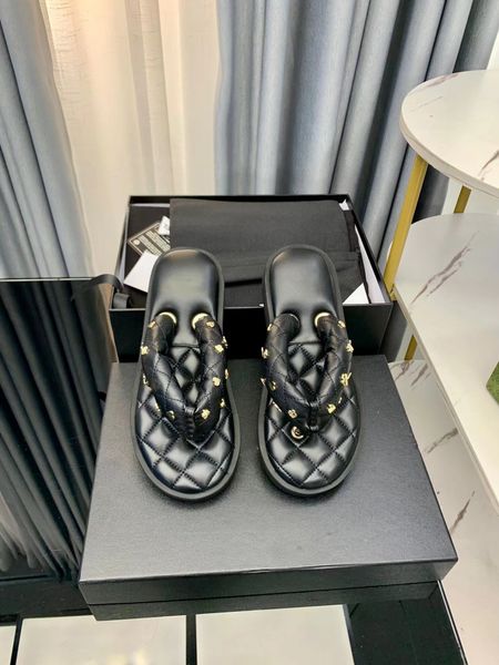 2023 new designer fashion flip flops slippers private model bamboo knot buckle cow woman casual clip-toe sandals leather upper sheepskin sli, Black
2023 new designer fashion flip flops slippers private model bamboo knot buckle cow woman casual clip-toe sandals leather upper sheepskin sli, Black