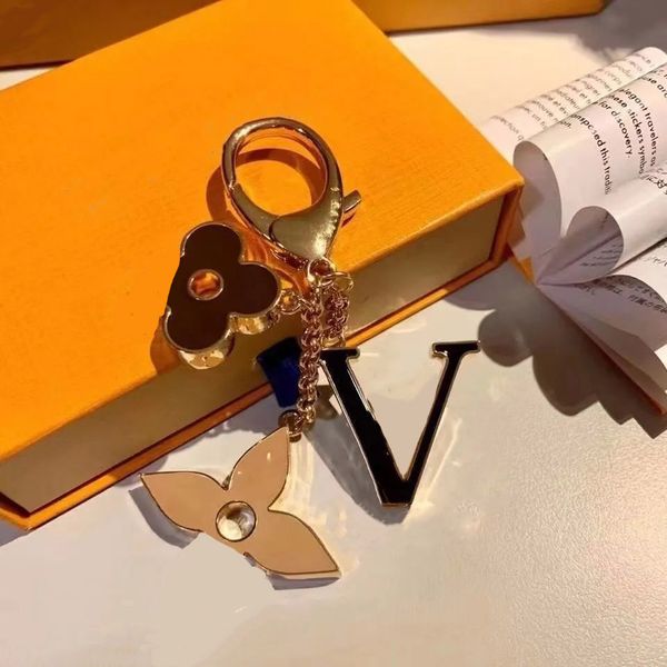 keychain letter v brand designer mens luxury car keyring womens buckle keychains handmade leather men women bag ornament pendant 4 styles op, Silver
keychain letter v brand designer mens luxury car keyring womens buckle keychains handmade leather men women bag ornament pendant 4 styles op, Silver