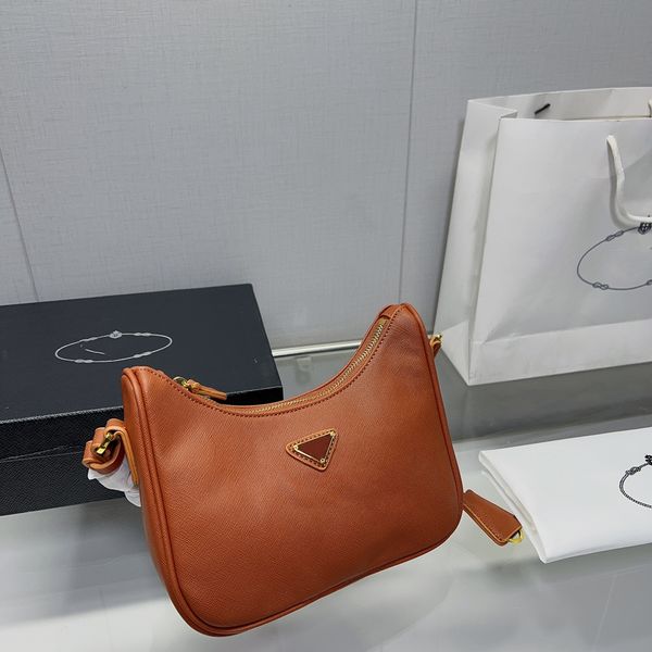 designers nylon armpit bum bags casual shoulder bag luxurys mini half moon tramp bags
designers nylon armpit bum bags casual shoulder bag luxurys mini half moon tramp bags