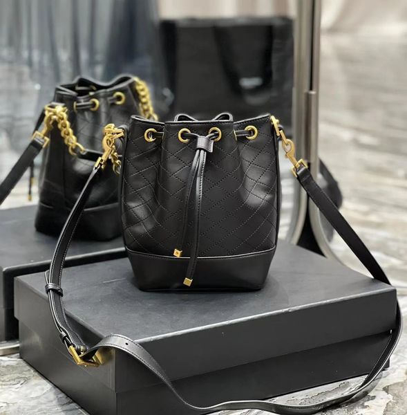 10a quality classic lamb skin bucket bags quilted shoulder bag 697640 y cowhide drawstring handbag designer tote crossbody bag gold metal ch
10a quality classic lamb skin bucket bags quilted shoulder bag 697640 y cowhide drawstring handbag designer tote crossbody bag gold metal ch