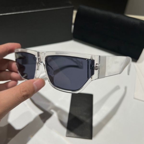fashion classic sunglasses for men women black white small frame eyeglasses outdoor beach shades travelling ladies designer letter pattern c, White;black
fashion classic sunglasses for men women black white small frame eyeglasses outdoor beach shades travelling ladies designer letter pattern c, White;black
