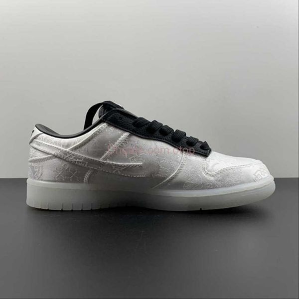 shoes sb low fragment design clot frgmt white black mens sports fn0315-110 sneakers size eur 36-46
shoes sb low fragment design clot frgmt white black mens sports fn0315-110 sneakers size eur 36-46