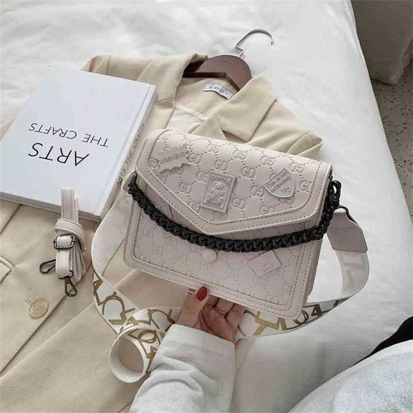 2023 designer bag handbag spring trend texture foreign style chain wide shoulder strap single shoulder small square
2023 designer bag handbag spring trend texture foreign style chain wide shoulder strap single shoulder small square
