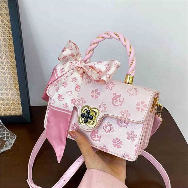 2023 designer bag luggage embossed bag female silk scarf chain one shoulder bag embossed bags
2023 designer bag luggage embossed bag female silk scarf chain one shoulder bag embossed bags