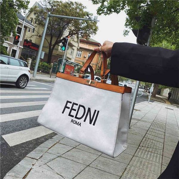 designer bag handbag women's bags of wanghong xiaoyu's sister's same women's large capacity single canvas bag, popular t
designer bag handbag women's bags of wanghong xiaoyu's sister's same women's large capacity single canvas bag, popular t