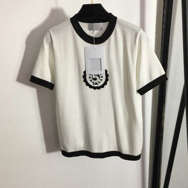 23ss womens t-shirt designer clothes women sunflower sequin nailed beaded embroidery monogram short sleeve knitted shirt t-shirt women cloth, White
23ss womens t-shirt designer clothes women sunflower sequin nailed beaded embroidery monogram short sleeve knitted shirt t-shirt women cloth, White