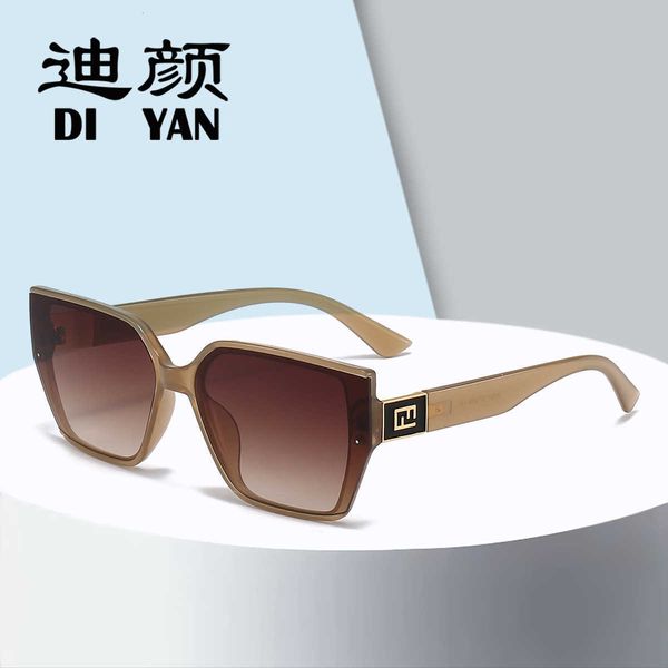 f letter sunglasses fund new ashion large rame personalized trend amily an wanghong showcase street p glasses, White;black
f letter sunglasses fund new ashion large rame personalized trend amily an wanghong showcase street p glasses, White;black