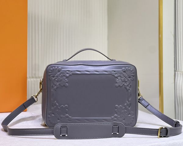 2023 fashion designer crossbody bag luxury handbags mens womens leather shoulder bags embossed flower letters catwalk show cross body make-u
2023 fashion designer crossbody bag luxury handbags mens womens leather shoulder bags embossed flower letters catwalk show cross body make-u