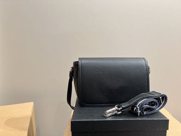 designer bag classic crossbody bag luxury brand name bag leather handbag clamshell bag triangle logo square purse built-in coin bag shopping
designer bag classic crossbody bag luxury brand name bag leather handbag clamshell bag triangle logo square purse built-in coin bag shopping